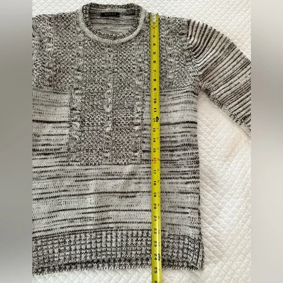 Vintage Gucci Women's Cable Knit Sweater in Chocolate and White Size M